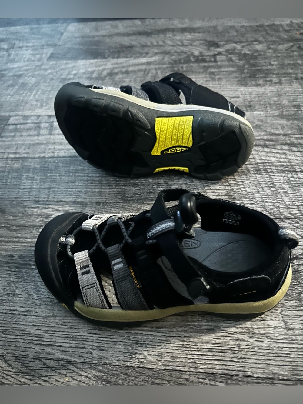 KEEN boys 12c sandals, excellent used condition
